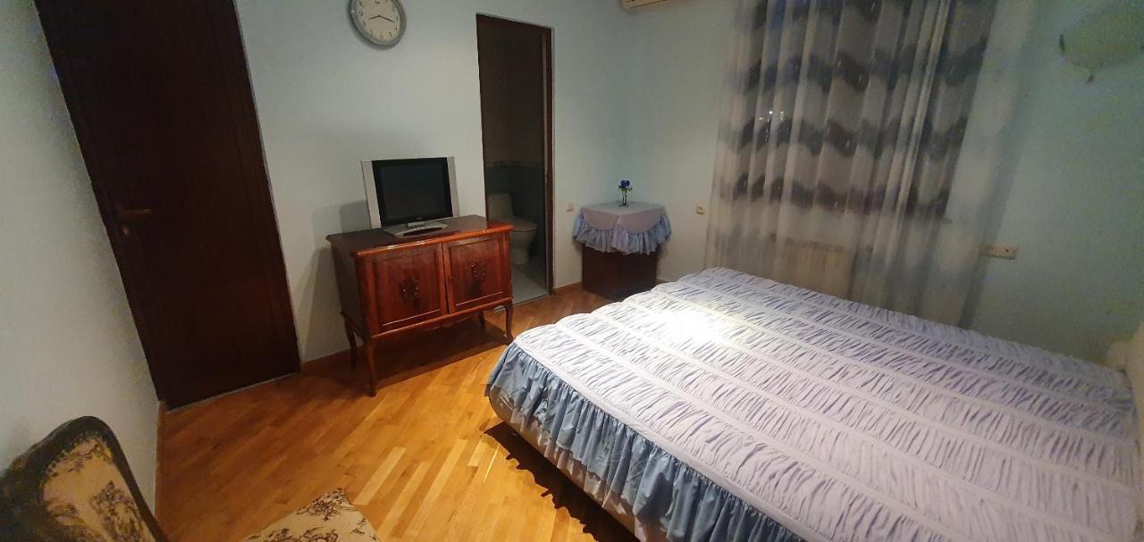 Guest House Yerevan Exterior photo