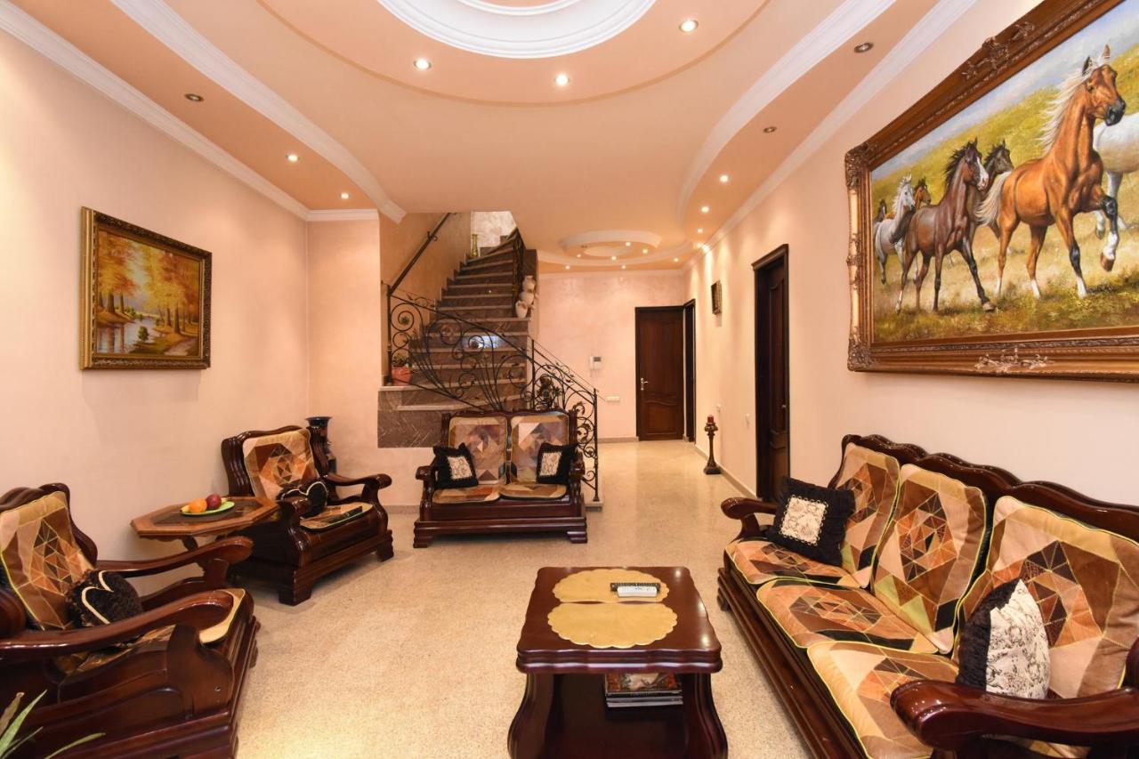Guest House Yerevan Exterior photo