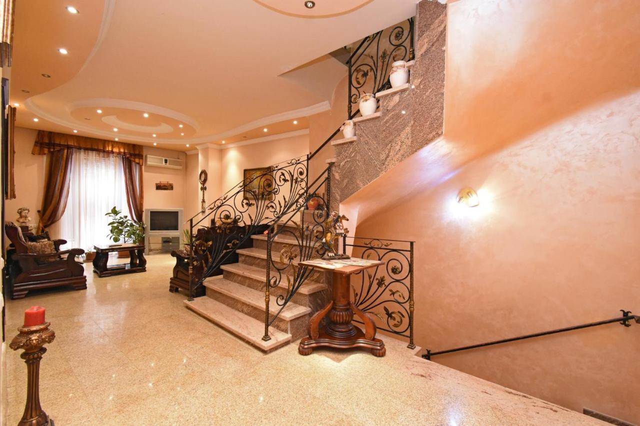 Guest House Yerevan Exterior photo