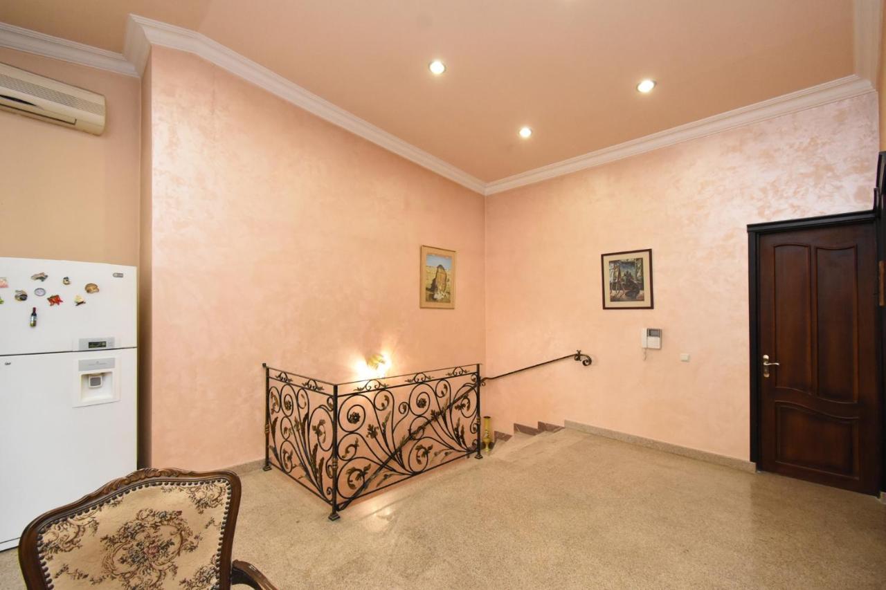 Guest House Yerevan Exterior photo