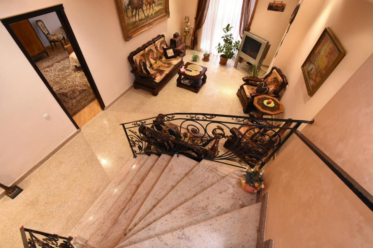 Guest House Yerevan Exterior photo