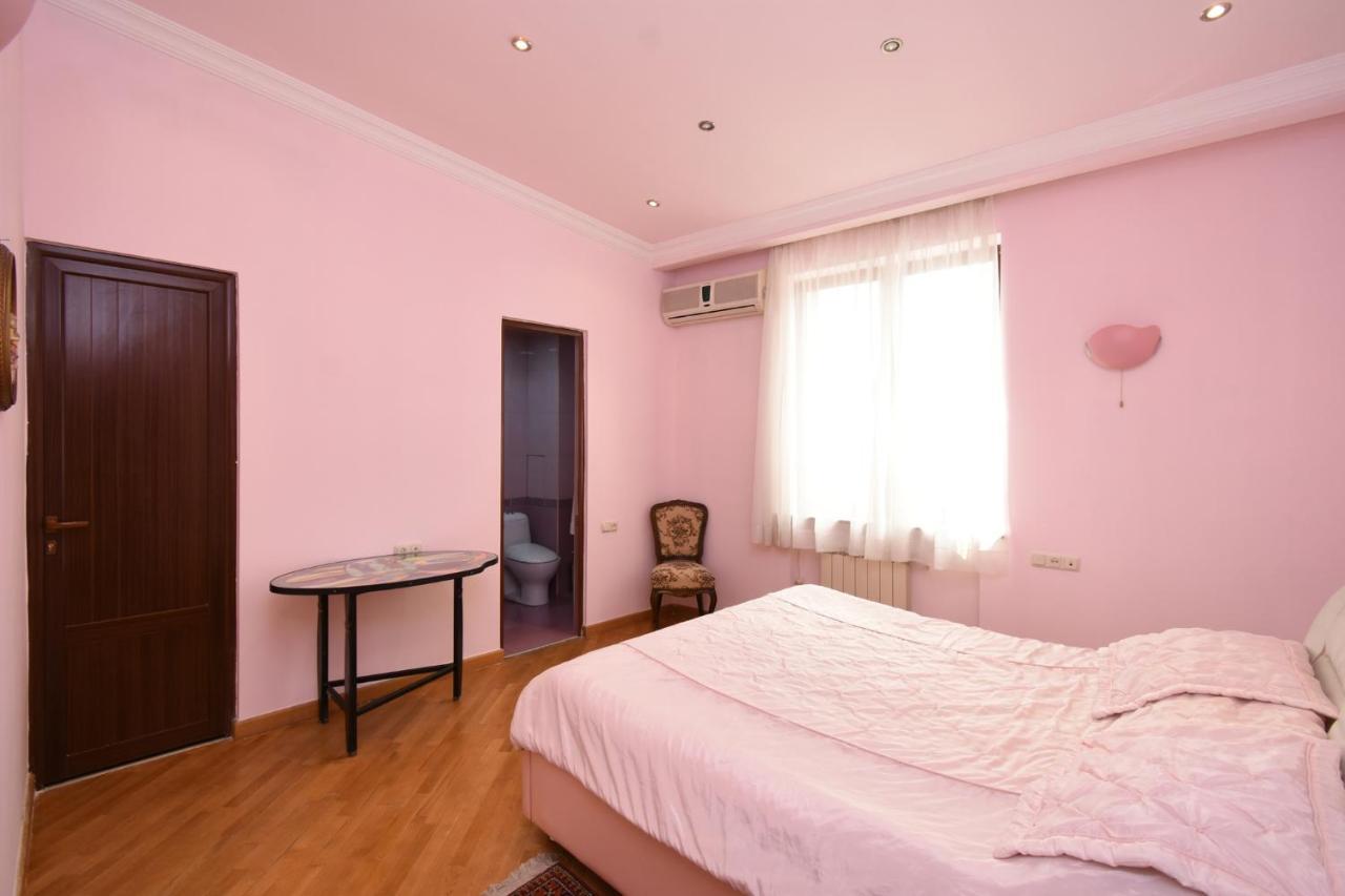 Guest House Yerevan Exterior photo