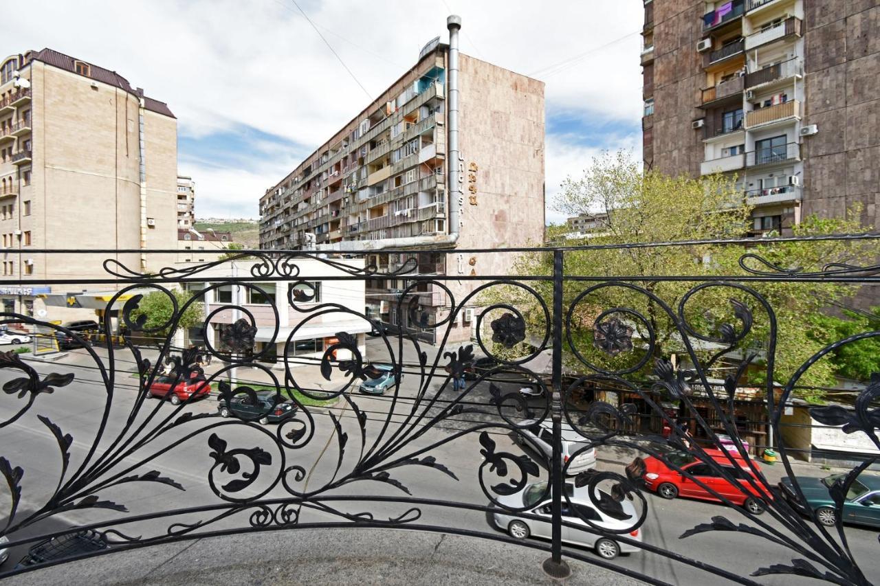 Guest House Yerevan Exterior photo